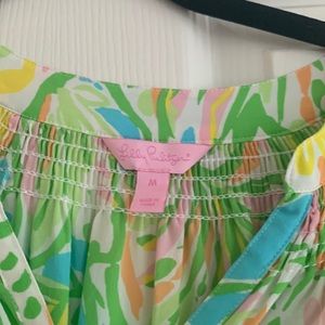Beautiful like new 100% silk Lilly Pulitzer blouse.